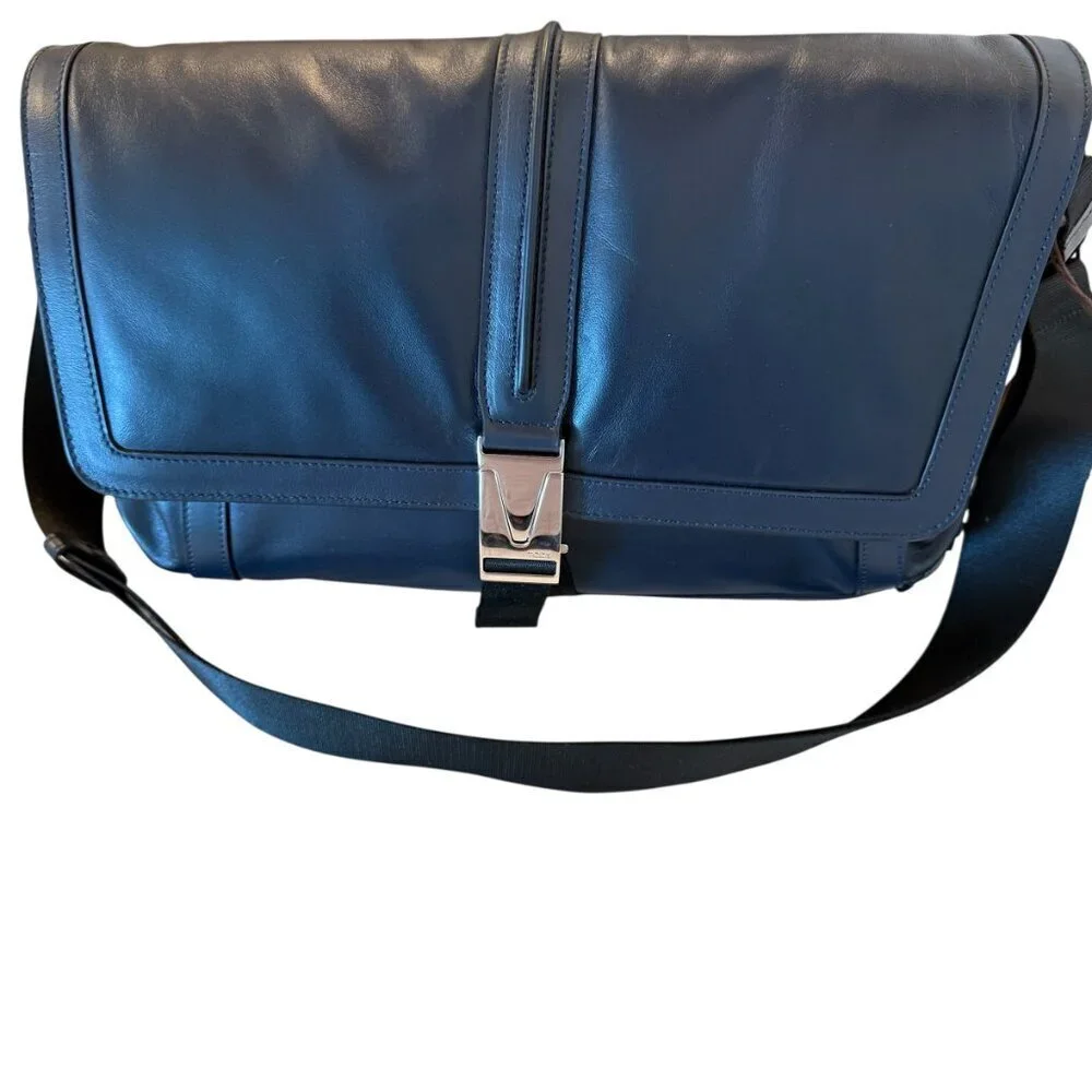 Tod's Italy Blue‎ Leather New Messenger XBMTDSY9200ND6U820